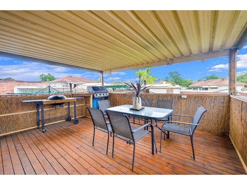 31 Hoddle Avenue, Campbelltown NSW 2560