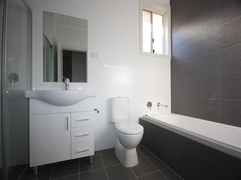 17/221A Waterworth Drive, Mount Annan NSW 2567