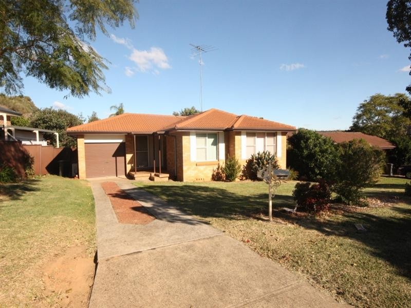 6 Pinot Street, Eschol Park NSW 2558