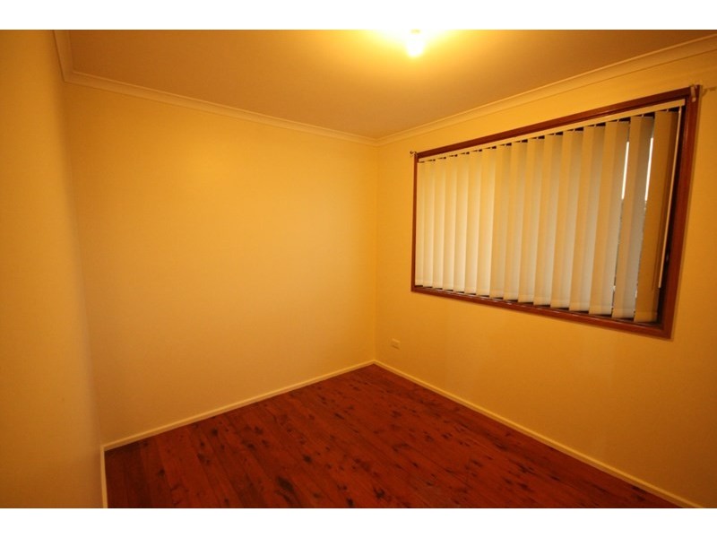 30 Thompson Close, Minto NSW 2566