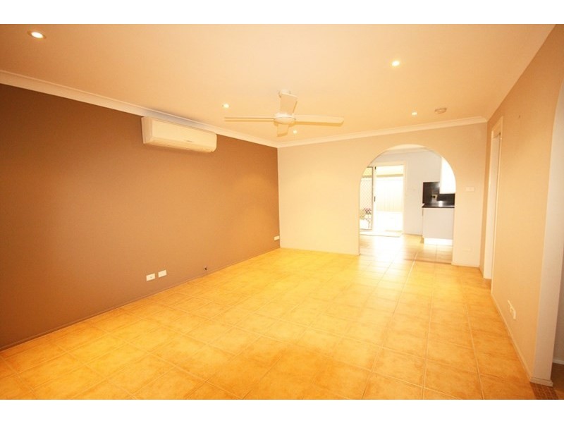 16 Mundarda Place, St Helens Park NSW 2560