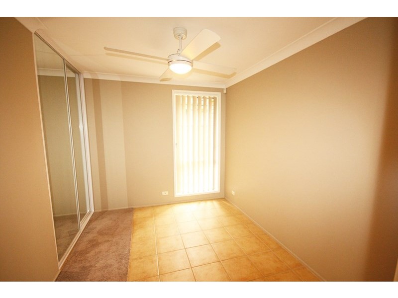 16 Mundarda Place, St Helens Park NSW 2560