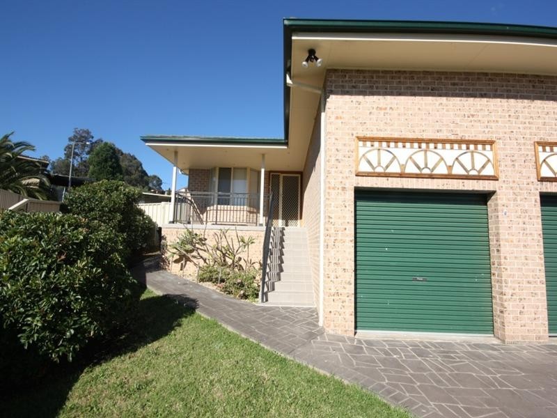 20 Merryweather Close, Minto NSW 2566