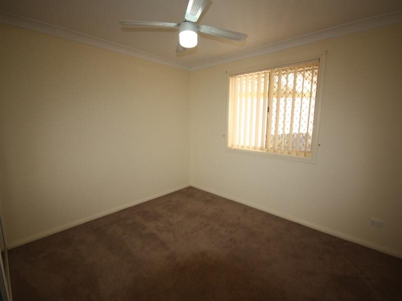 20 Merryweather Close, Minto NSW 2566