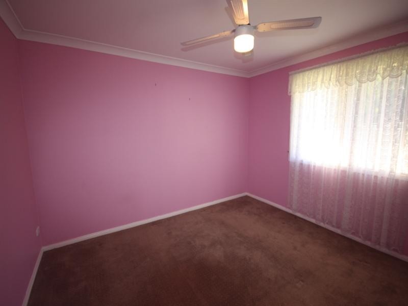 20 Merryweather Close, Minto NSW 2566