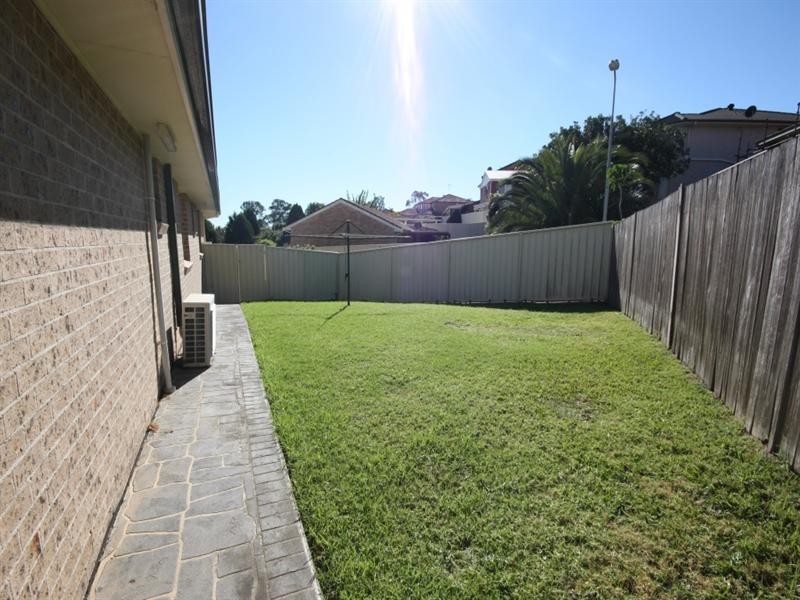 20 Merryweather Close, Minto NSW 2566