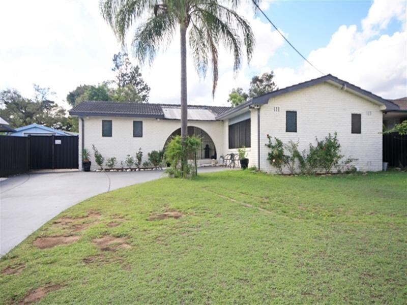 25 Atchison Road, Macquarie Fields NSW 2564