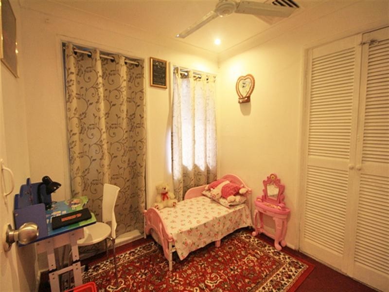 25 Atchison Road, Macquarie Fields NSW 2564