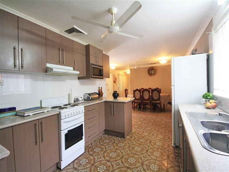 25 Atchison Road, Macquarie Fields NSW 2564