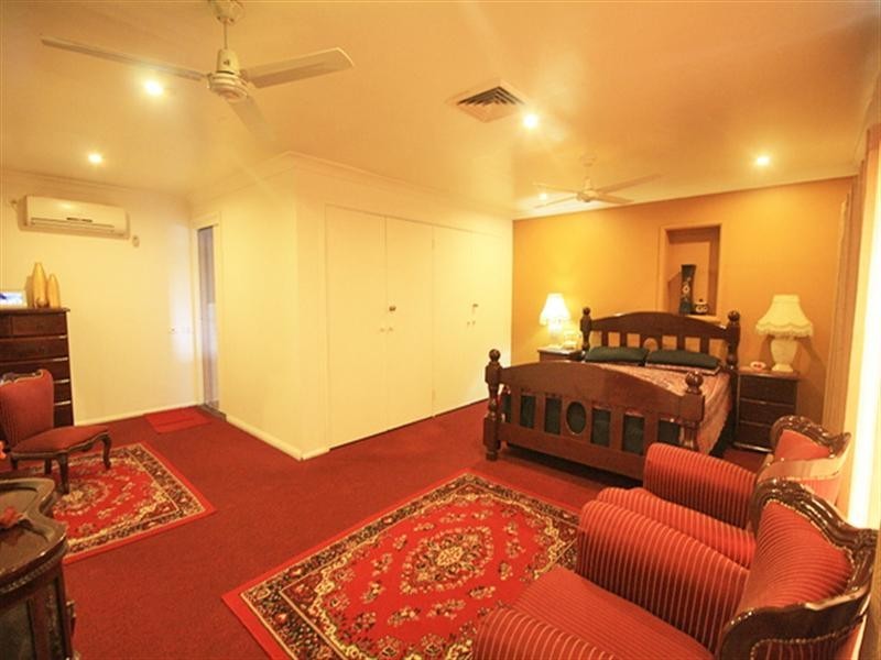 25 Atchison Road, Macquarie Fields NSW 2564