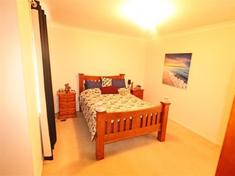 11 Mclaughlin Circuit, Bradbury NSW 2560