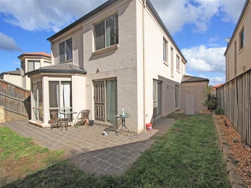 11 Mclaughlin Circuit, Bradbury NSW 2560