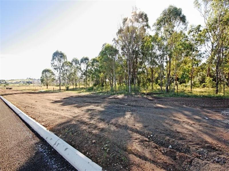 Lot 15 Liz Kernohan Drive, Elderslie NSW 2570