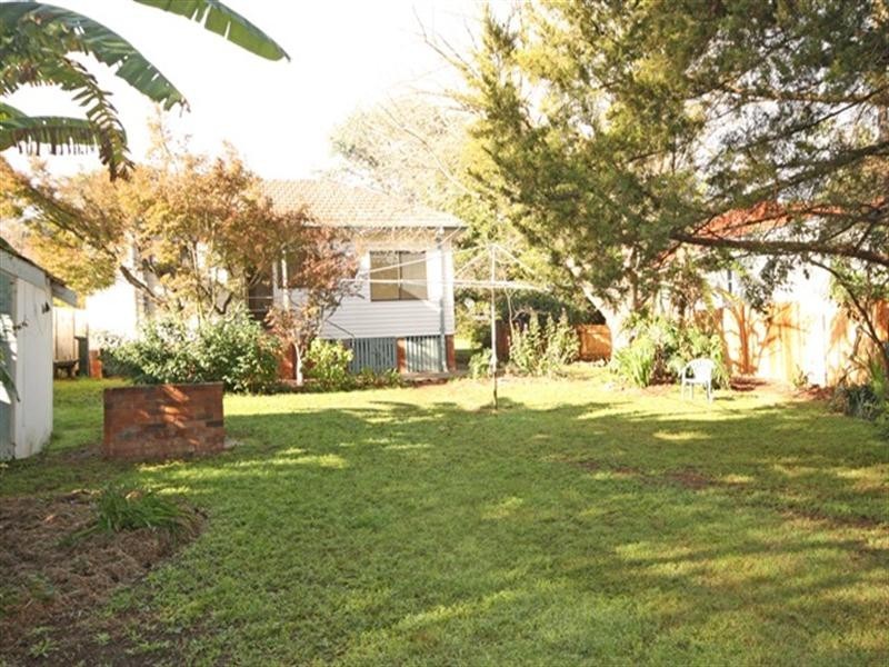 34 Farnsworth Avenue, Campbelltown NSW 2560