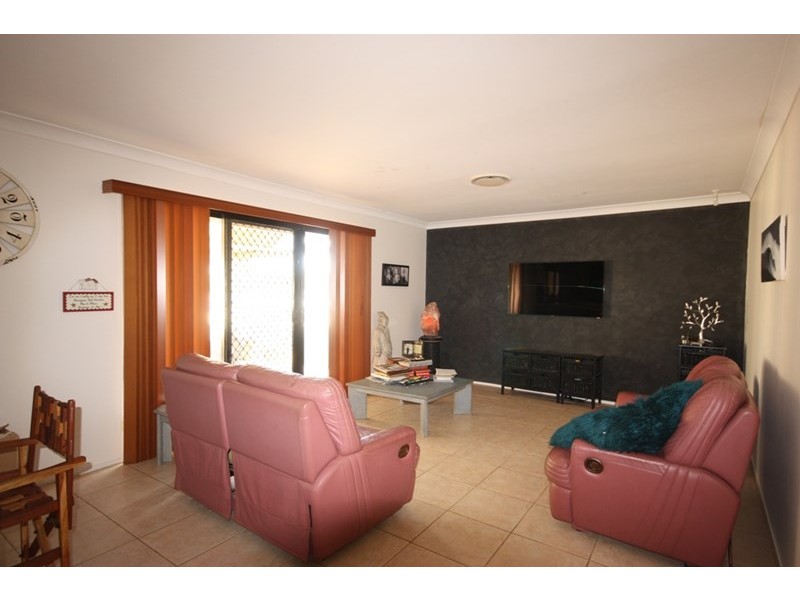 8 Pains Place, Currans Hill NSW 2567