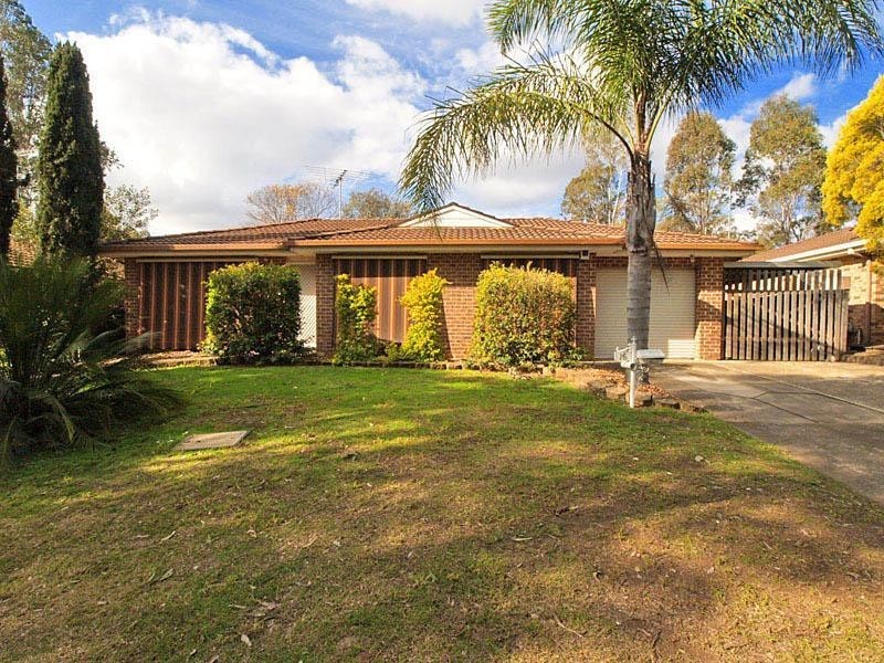 15 McEwan Circuit, Mount Annan NSW 2567