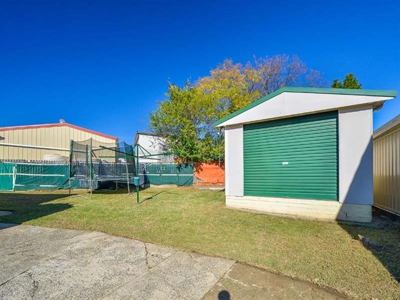 6 Seddon Place, Campbelltown NSW 2560