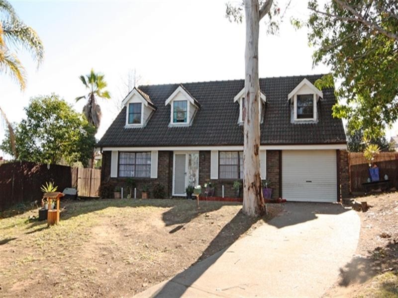 1 Urana Place, Leumeah NSW 2560