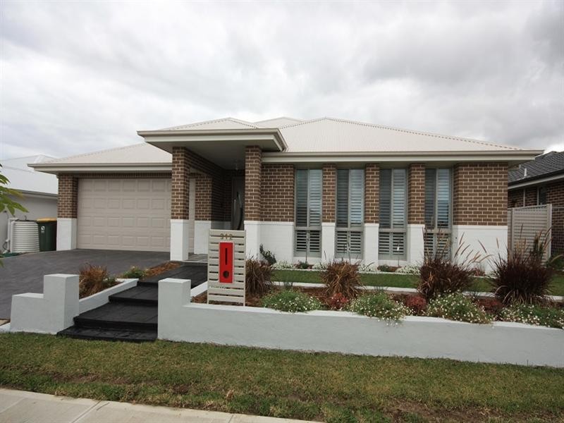 312 South Circuit, Oran Park NSW 2570