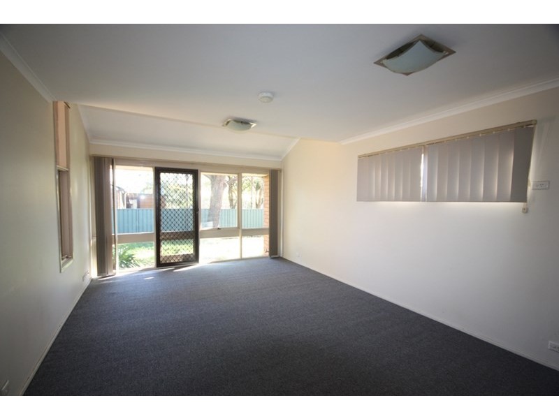 21 Green Lane, Bradbury NSW 2560