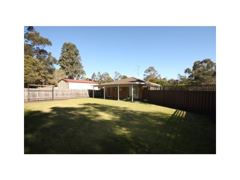 3 Hickey Place, Mount Annan NSW 2567