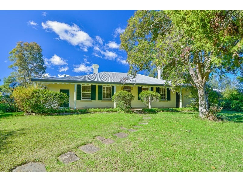 Denfield House Appin Road, St Helens Park NSW 2560