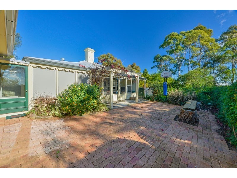 Denfield House Appin Road, St Helens Park NSW 2560