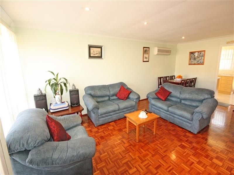 10/35 Blackwood Avenue, Minto NSW 2566