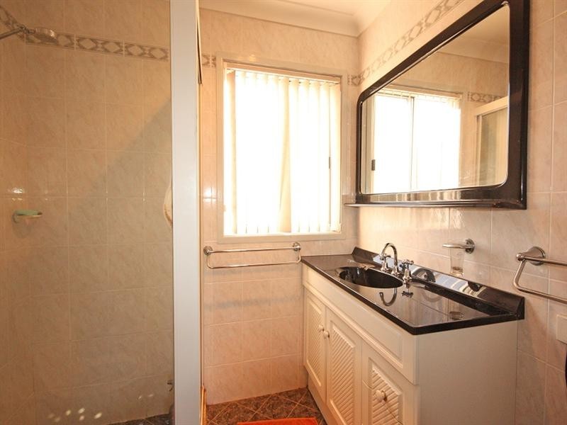 Macquarie Fields NSW 2564