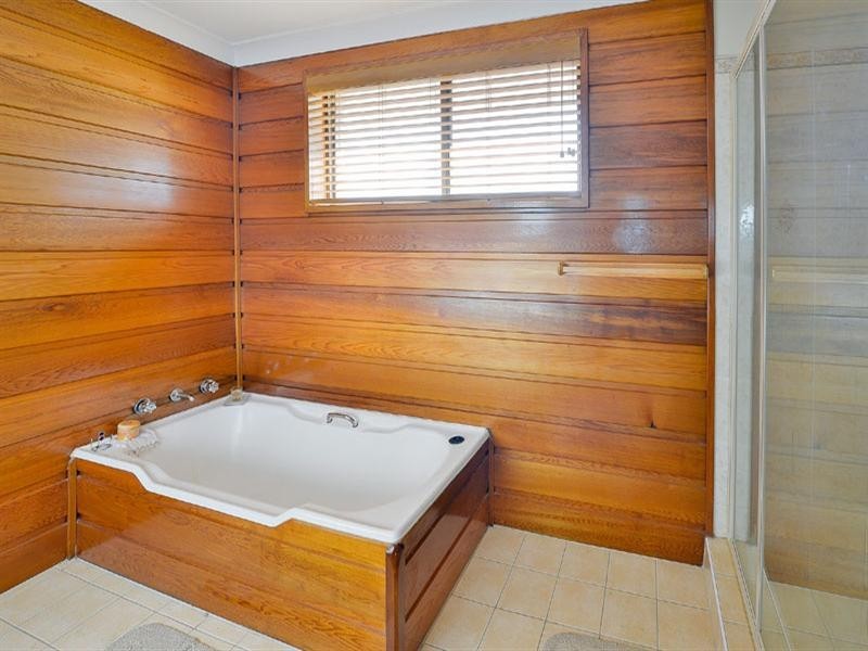 42 Angle Road, Leumeah NSW 2560