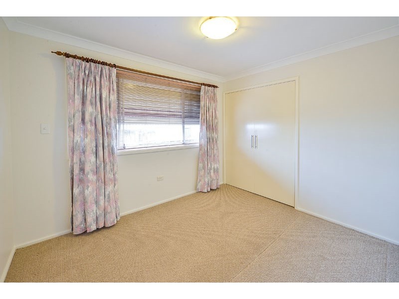 2 Harrow Road, Glenfield NSW 2167