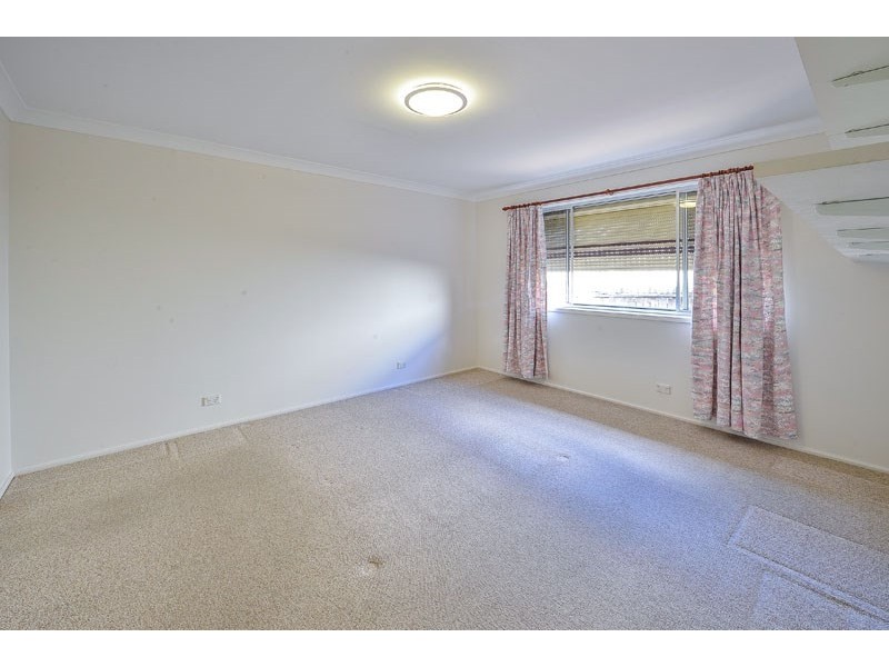 2 Harrow Road, Glenfield NSW 2167