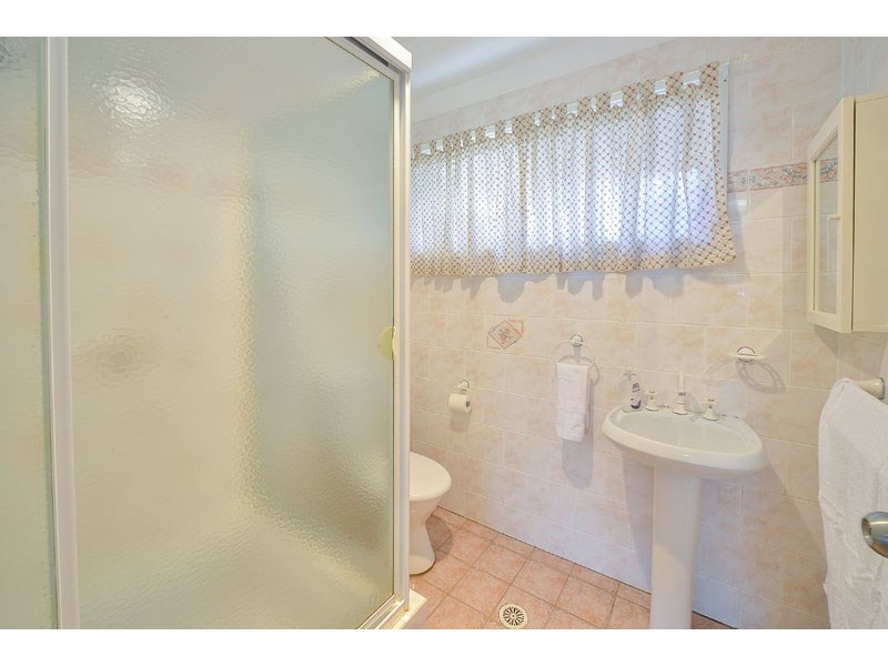 2 Harrow Road, Glenfield NSW 2167