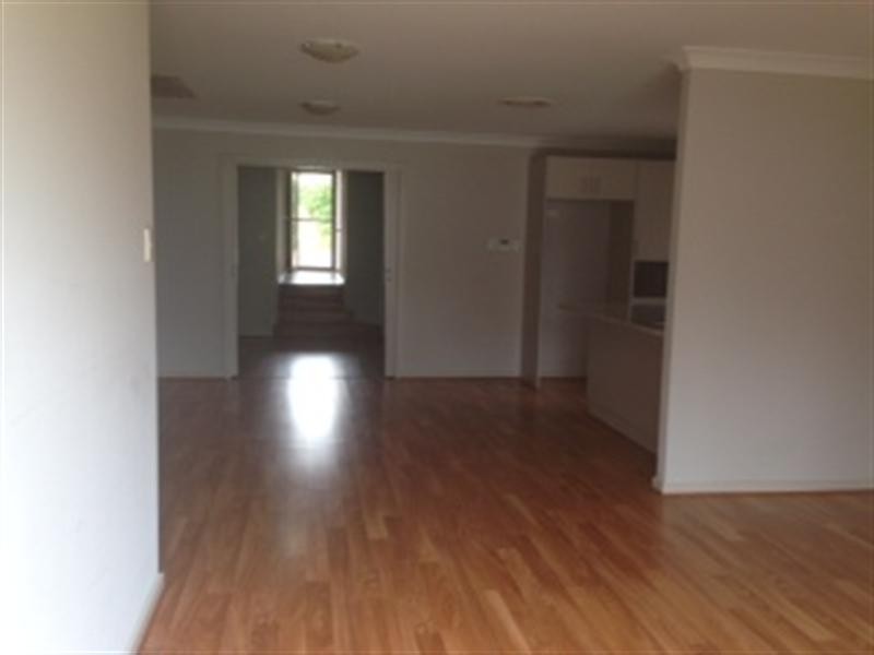 45 Belmont Avenue, Spring Farm NSW 2570