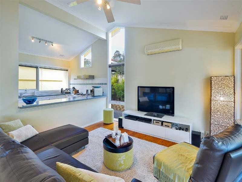 52 Lawn Avenue, Bradbury NSW 2560