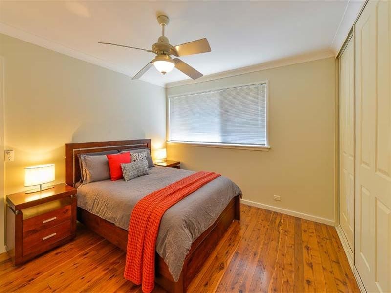 52 Lawn Avenue, Bradbury NSW 2560