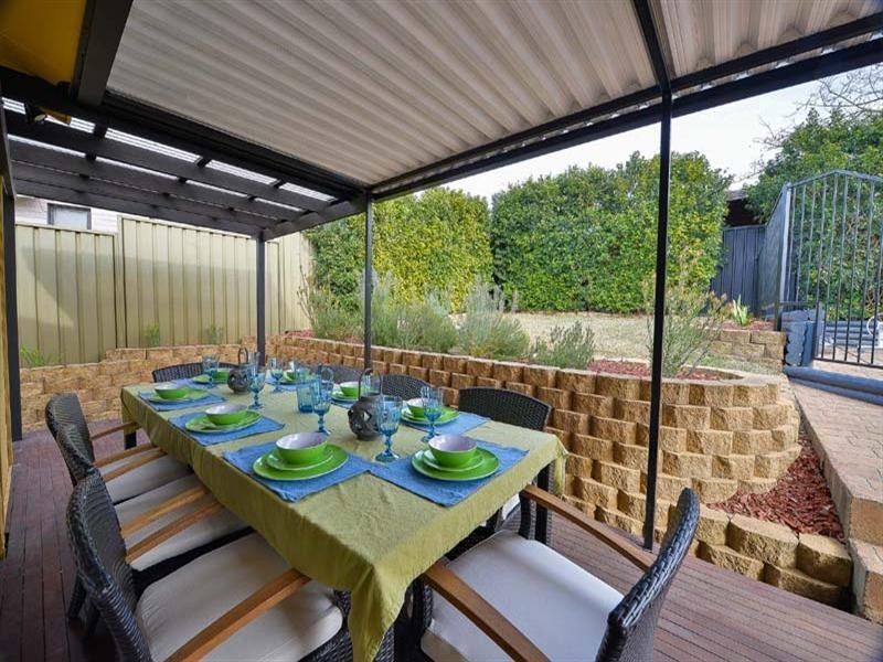 52 Lawn Avenue, Bradbury NSW 2560