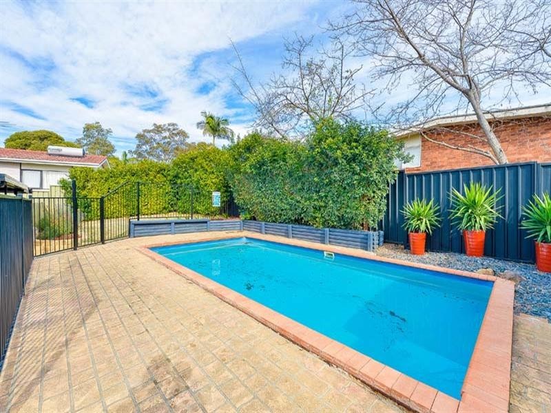 52 Lawn Avenue, Bradbury NSW 2560