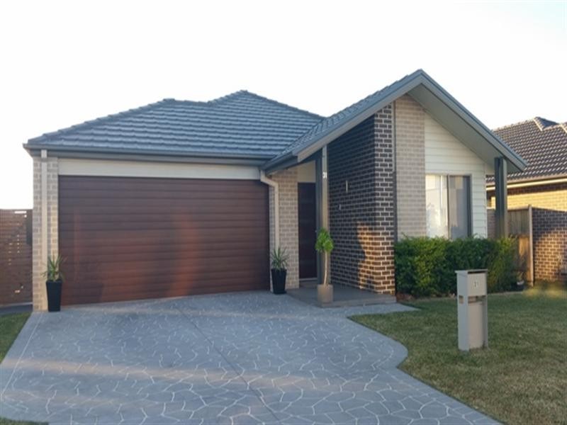 31 Grenada, Glenfield NSW 2167