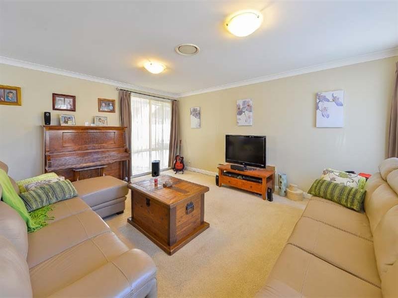 109 Holdsworth Drive, Narellan Vale NSW 2567