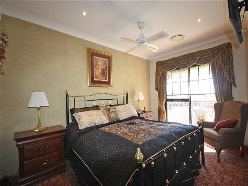 2/14-16 Park Street, Camden NSW 2570