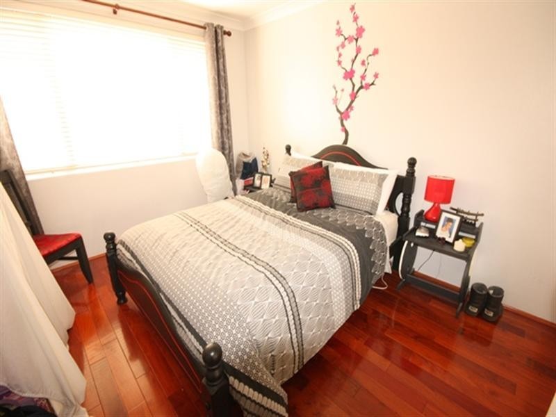 4/5 Amaranthus Place, Macquarie Fields NSW 2564