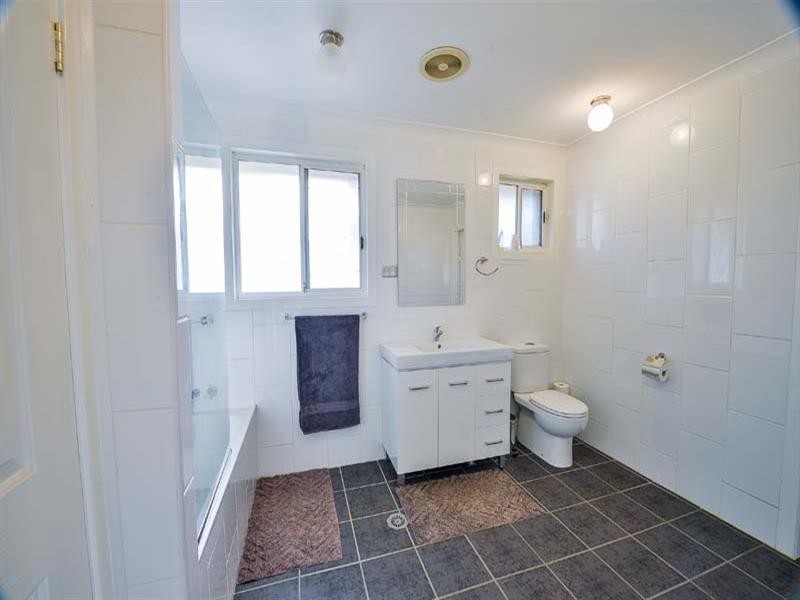 12 Salamander Place, Raby NSW 2566