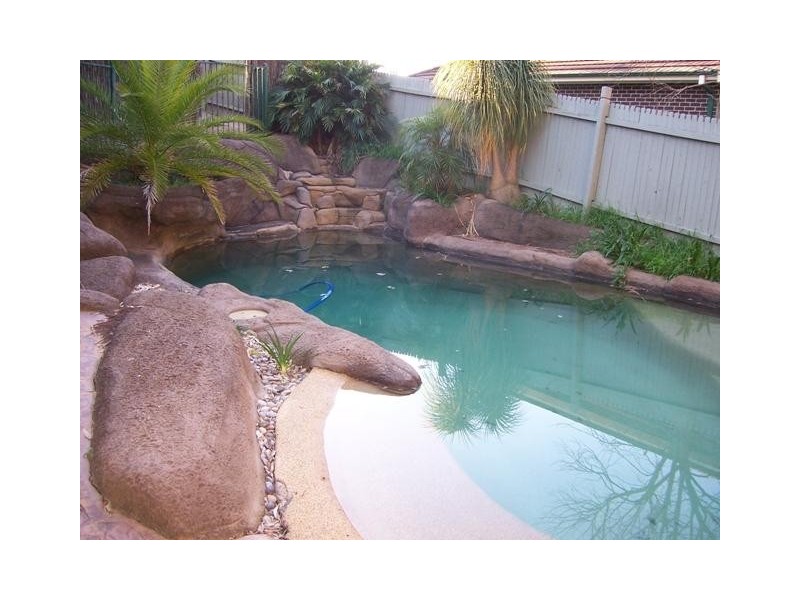 Glen Alpine NSW 2560