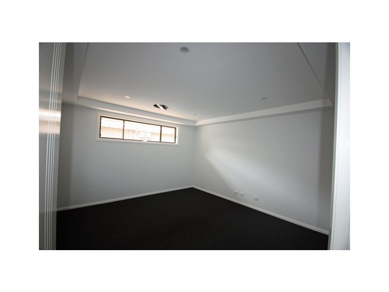 3403 Holland, Spring Farm NSW 2570