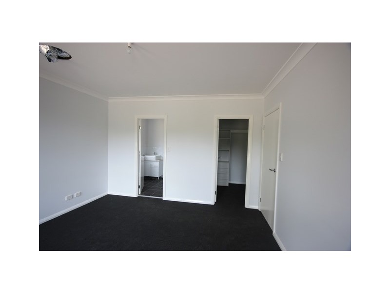 3403 Holland, Spring Farm NSW 2570
