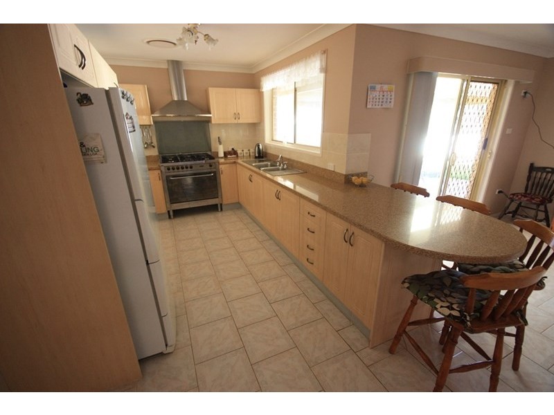 91 Welling Drive, Mount Annan NSW 2567