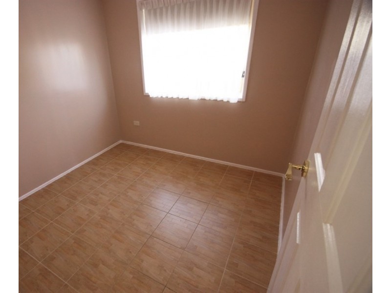 91 Welling Drive, Mount Annan NSW 2567