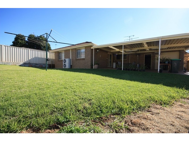 91 Welling Drive, Mount Annan NSW 2567
