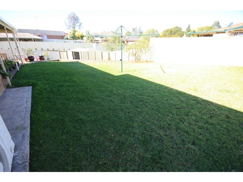 91 Welling Drive, Mount Annan NSW 2567